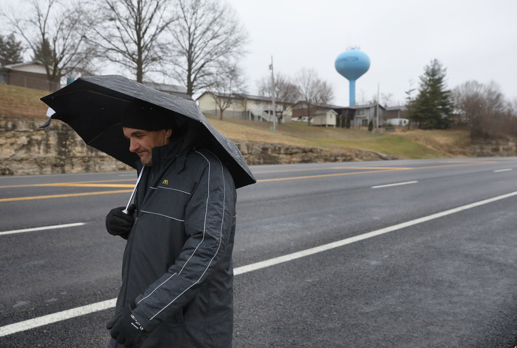 Winter storm brings icy conditions to St. Louis